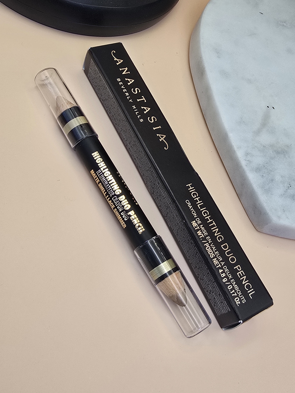 Anastasia Beverly Hills Dual-Ended Highlighting Pencil in Champagne Gold